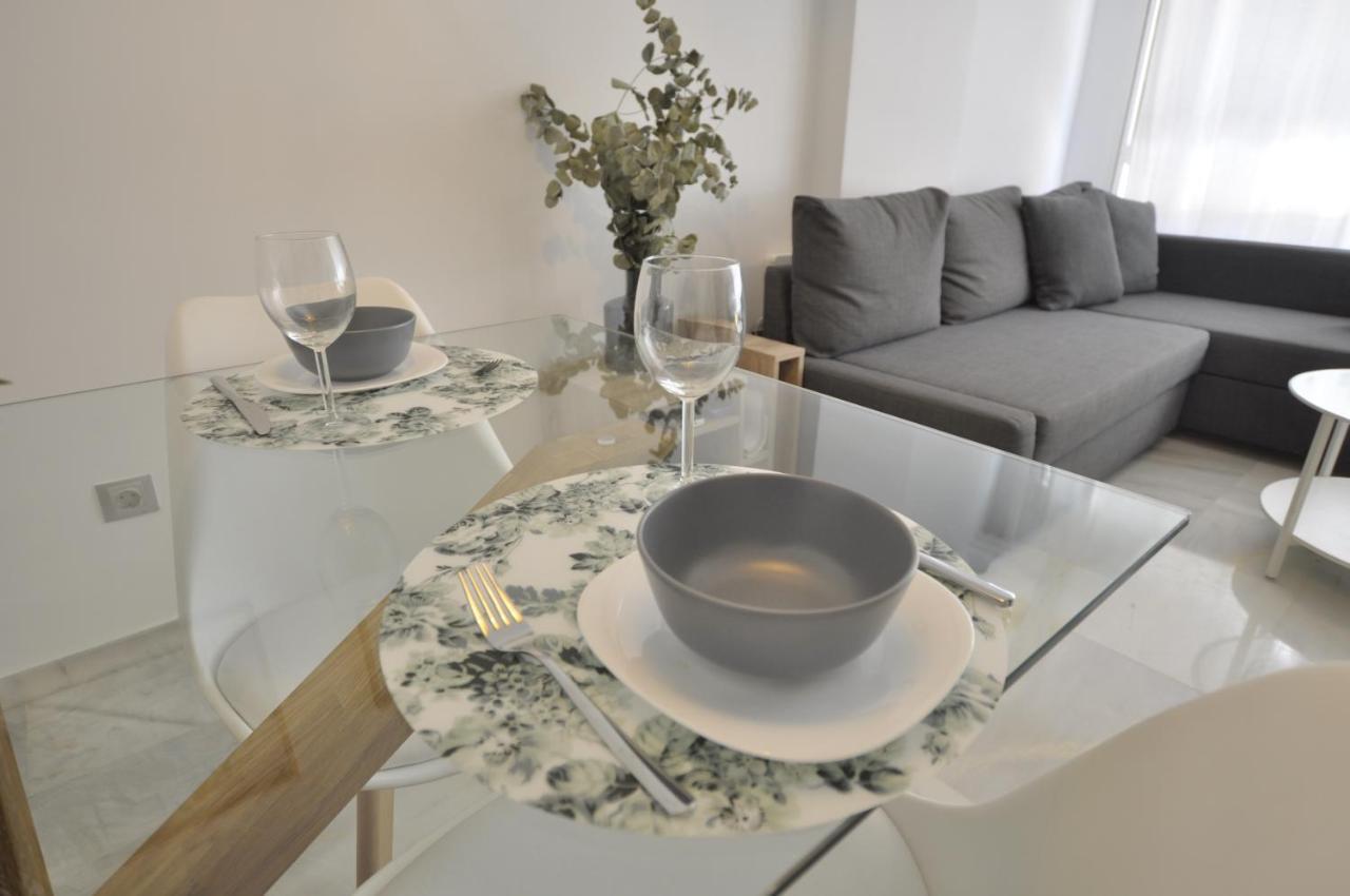 Luminoso Y Coqueto Apartamento Con Jardin Malaga Luaran gambar