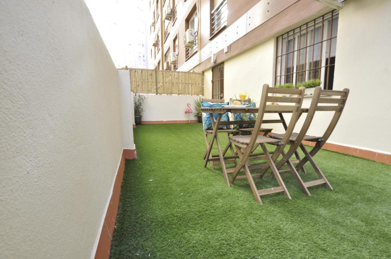 Luminoso Y Coqueto Apartamento Con Jardin Malaga Luaran gambar